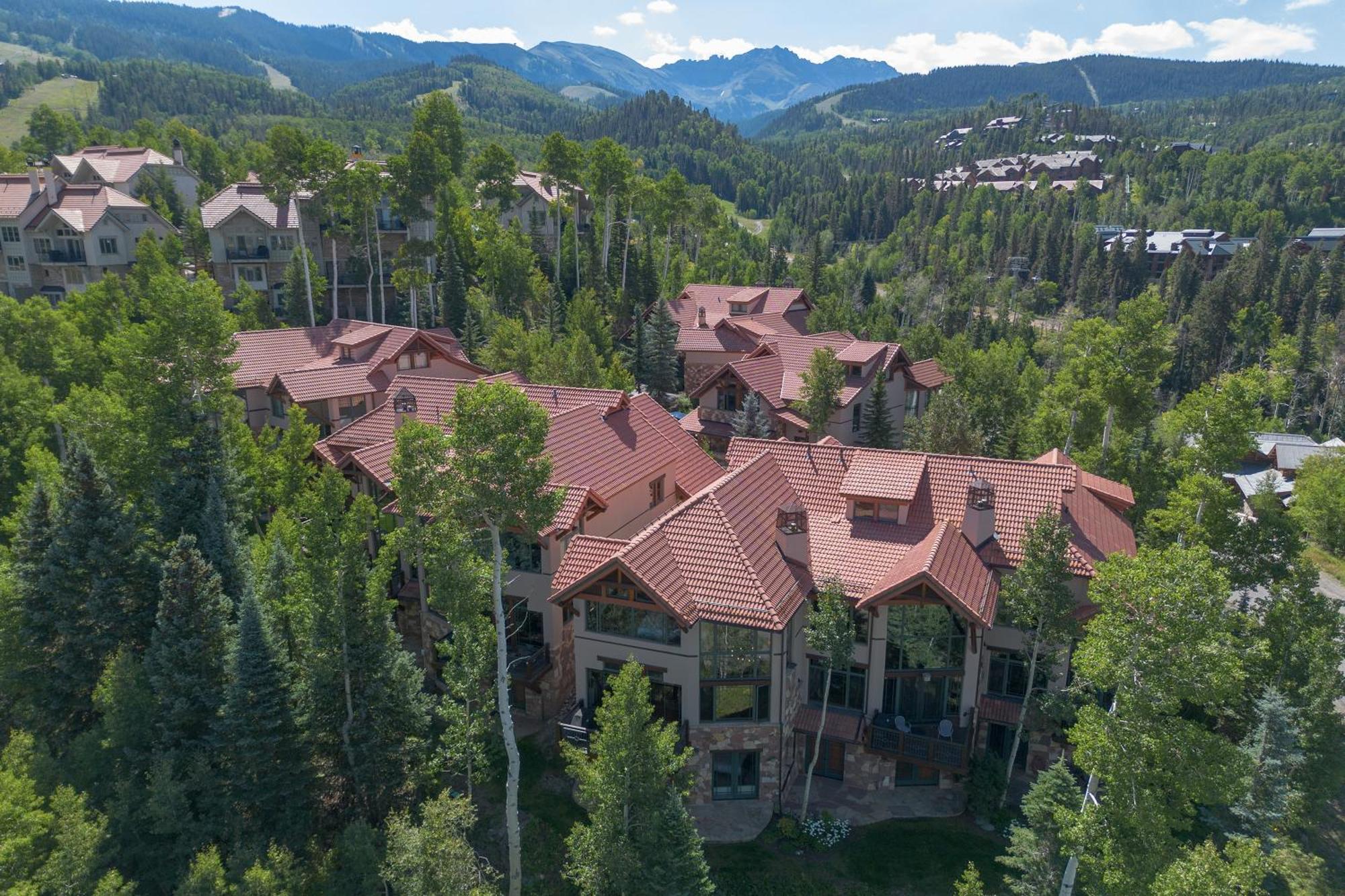 Villa Palisade At Pine Meadows By Exceptional *