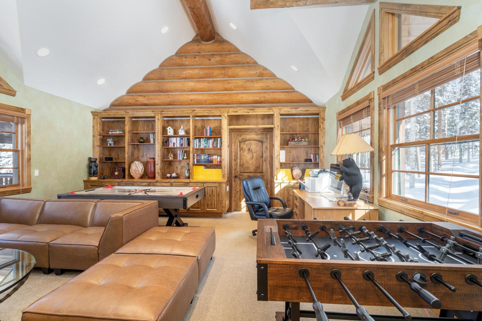Bearpaw Manor By Exceptional *