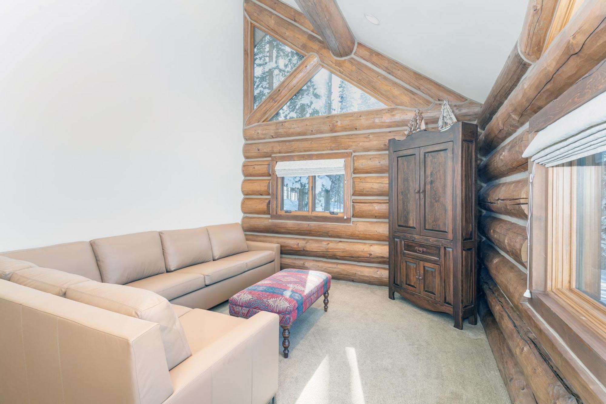 Chalet Bearpaw Manor By Exceptional *