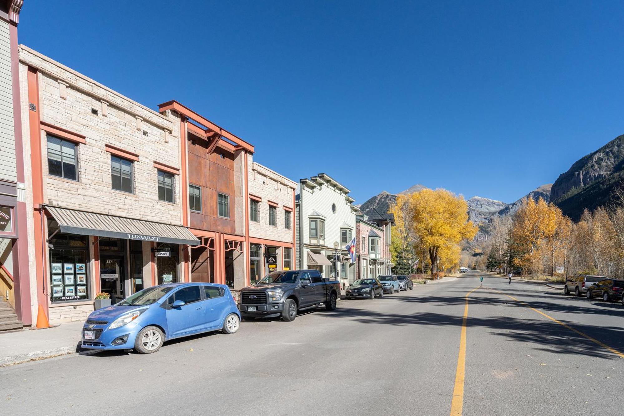Bear Creek West By Exceptional Telluride