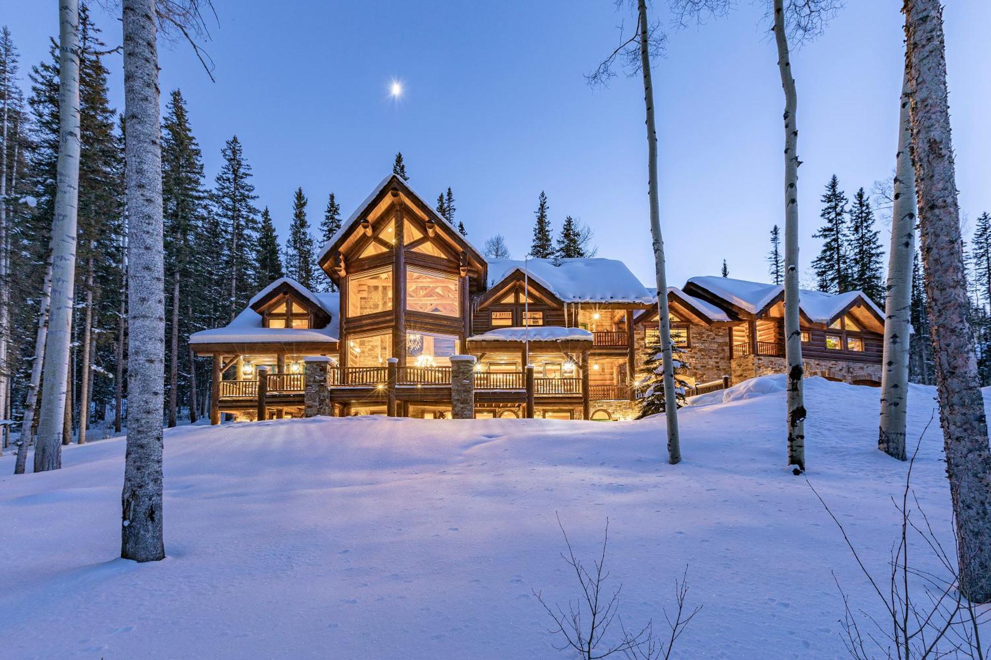 Bearpaw Manor By Exceptional Chalet