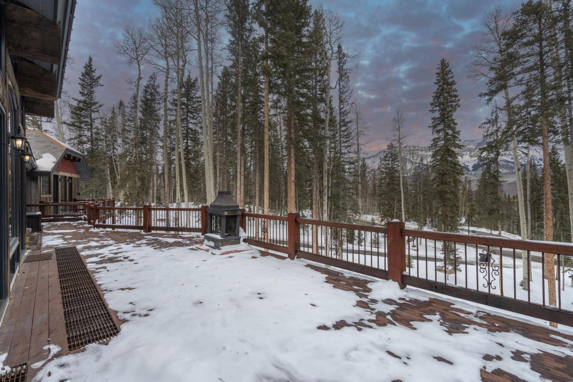 Twin Elk By Exceptional * Telluride
