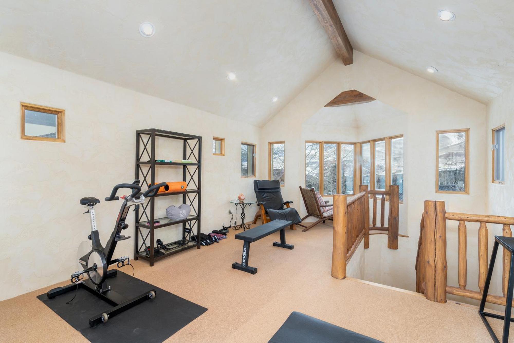 Chalet Satisfaction By Exceptional *