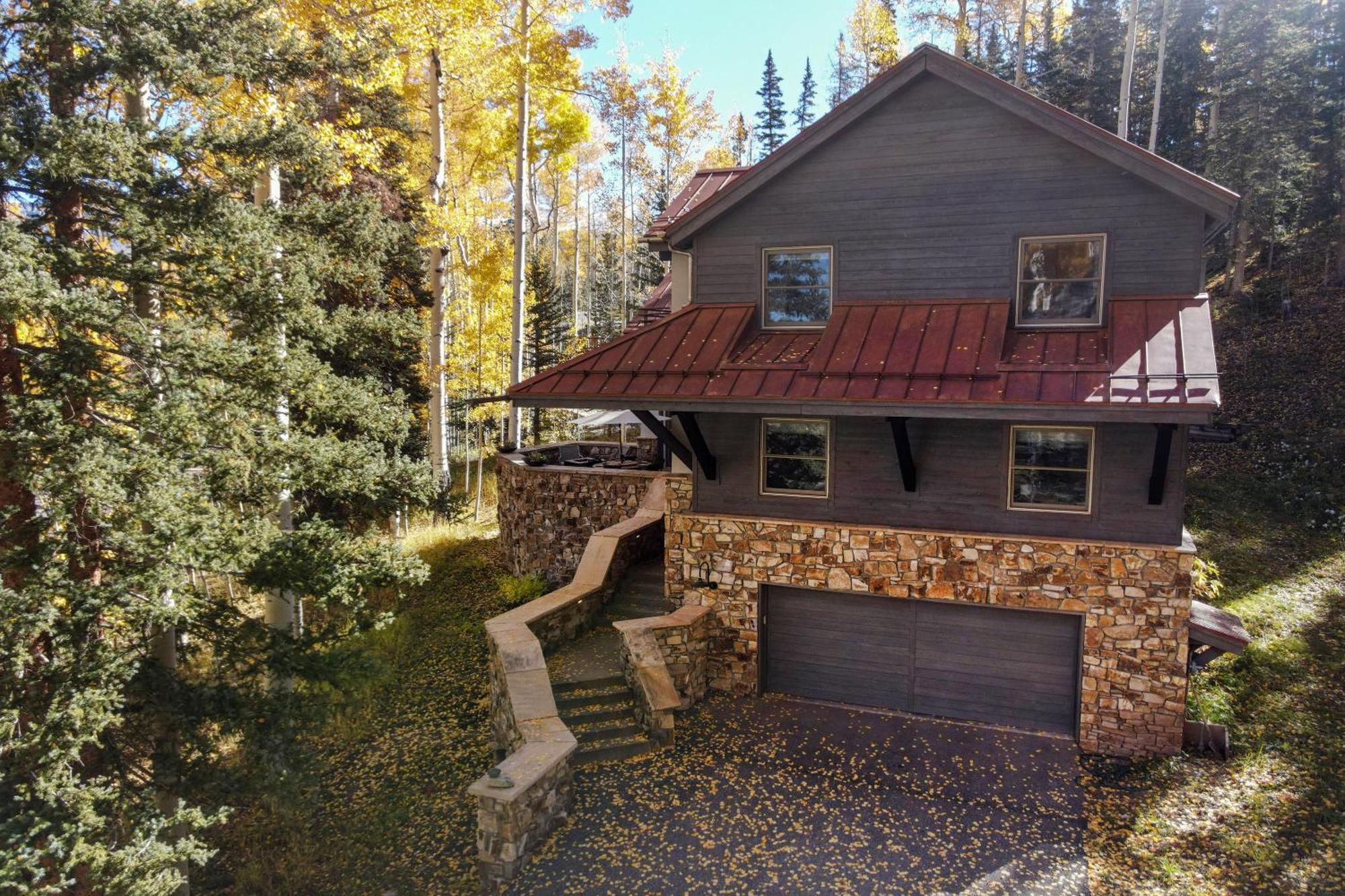 Chalet Haven On Hang Glider By Exceptional