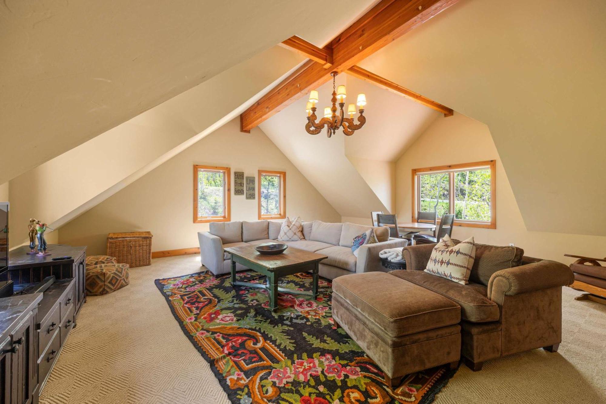 Holiday home Luxury Mountain Retreat With Hot Tub And Views *