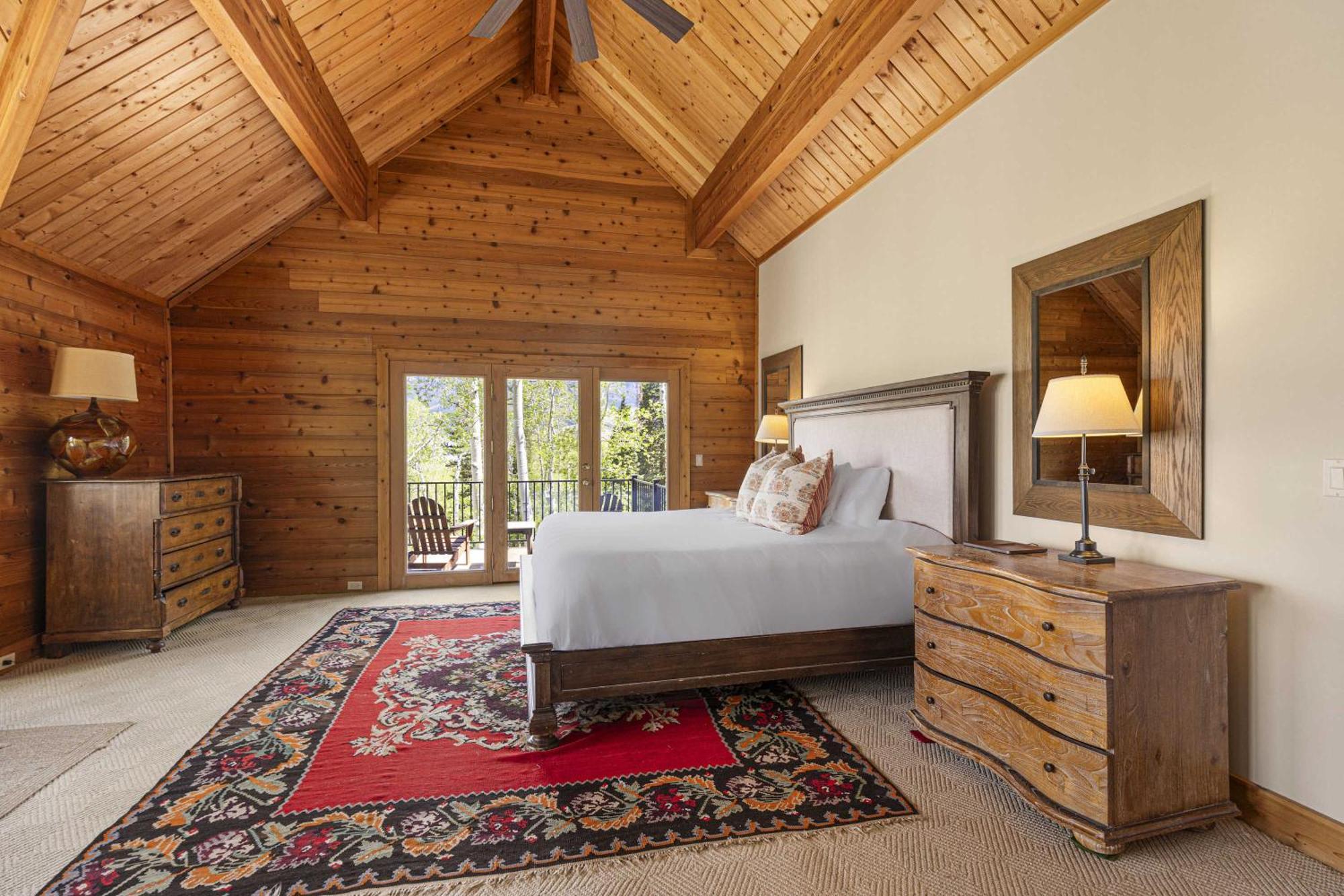 Luxury Mountain Retreat With Hot Tub And Views Holiday home