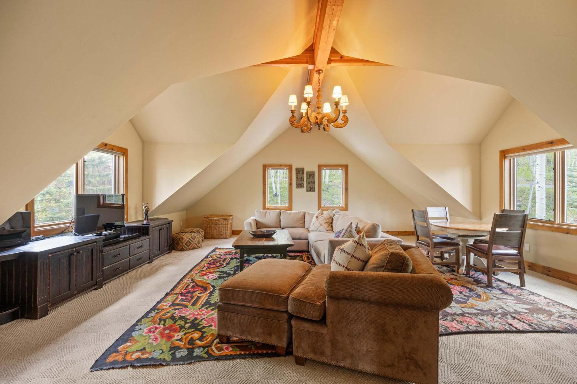 Luxury Mountain Retreat With Hot Tub And Views Holiday home *