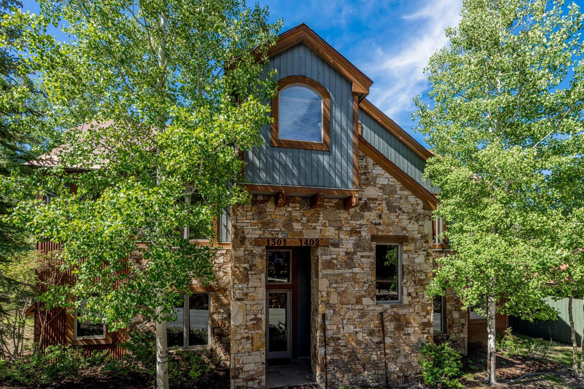 Terraces 1401 - Terraces View