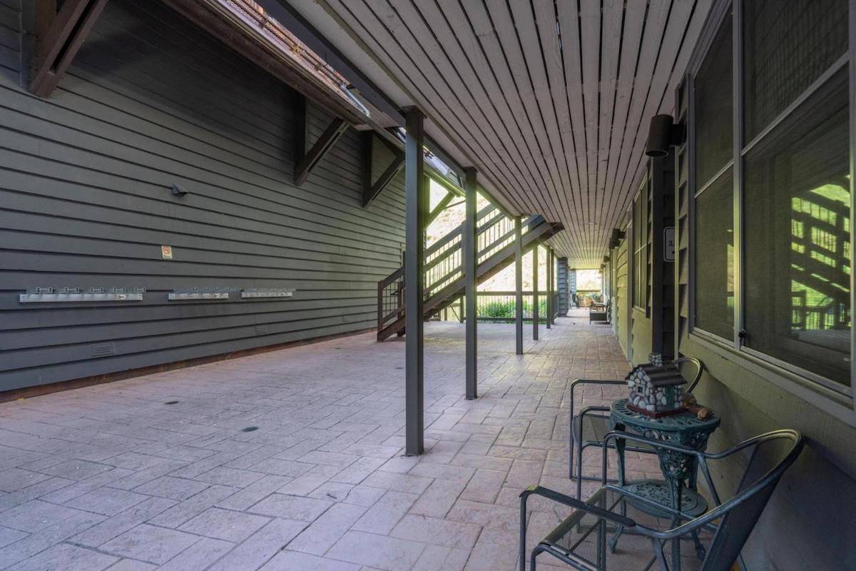 Etta Place 3 Apartment