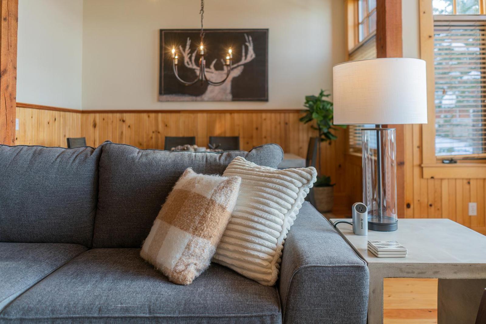 Villa Double Eagle B2 Picturesque Mountain - 3 Bedroom 3 Ba, Sleeps 8 *