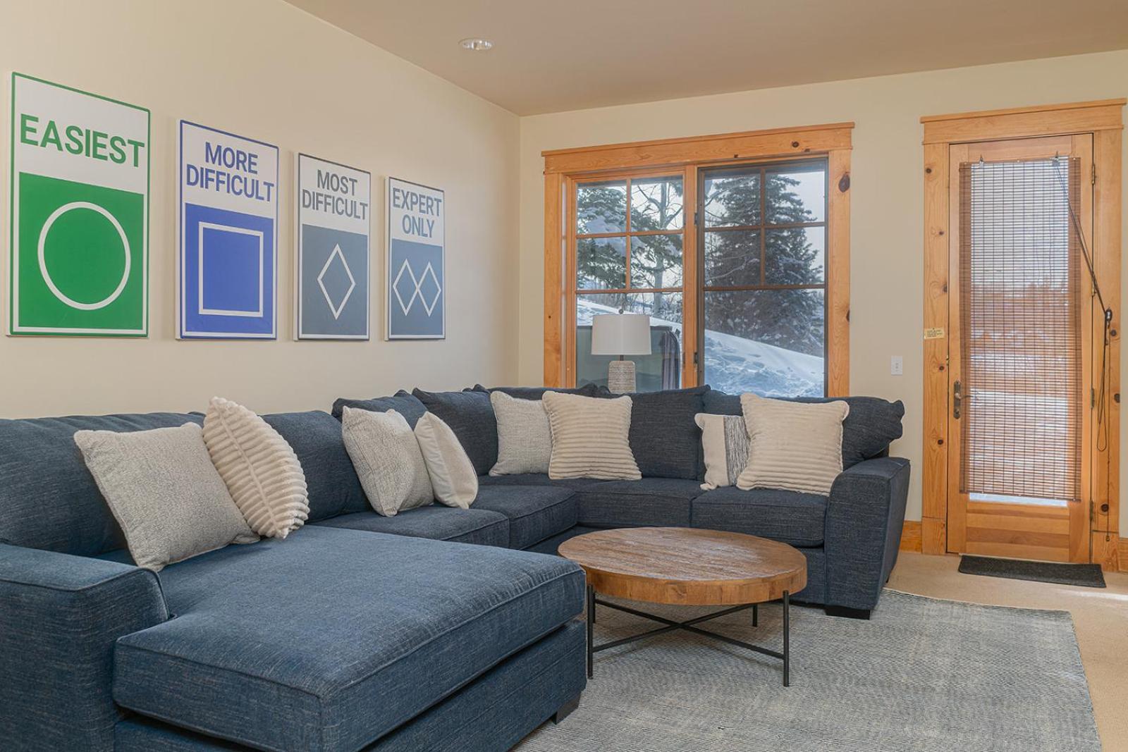 Villa Double Eagle B2 Picturesque Mountain - 3 Bedroom 3 Ba, Sleeps 8