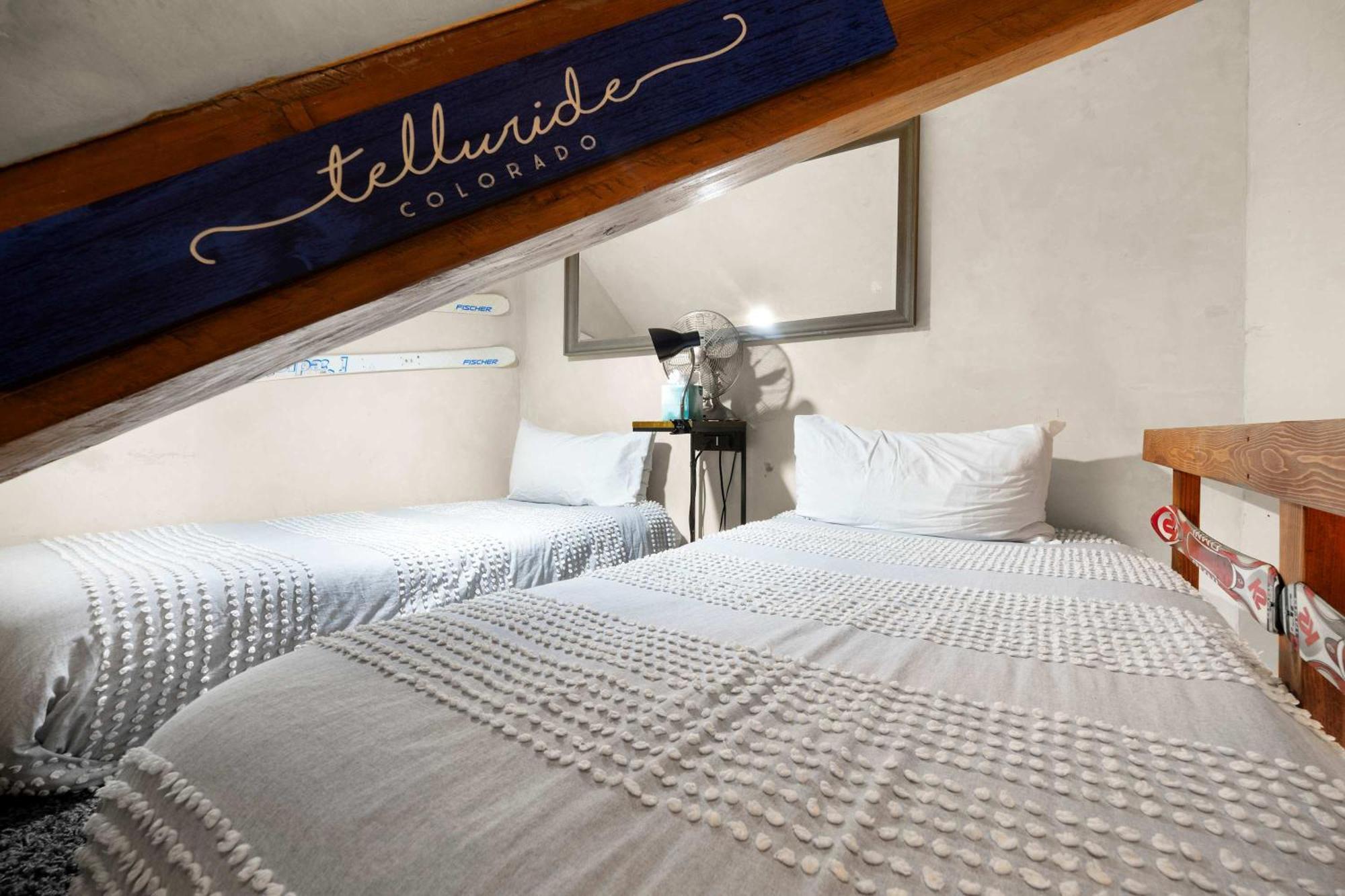 Upscale In Out 40 To Chondola Lift *