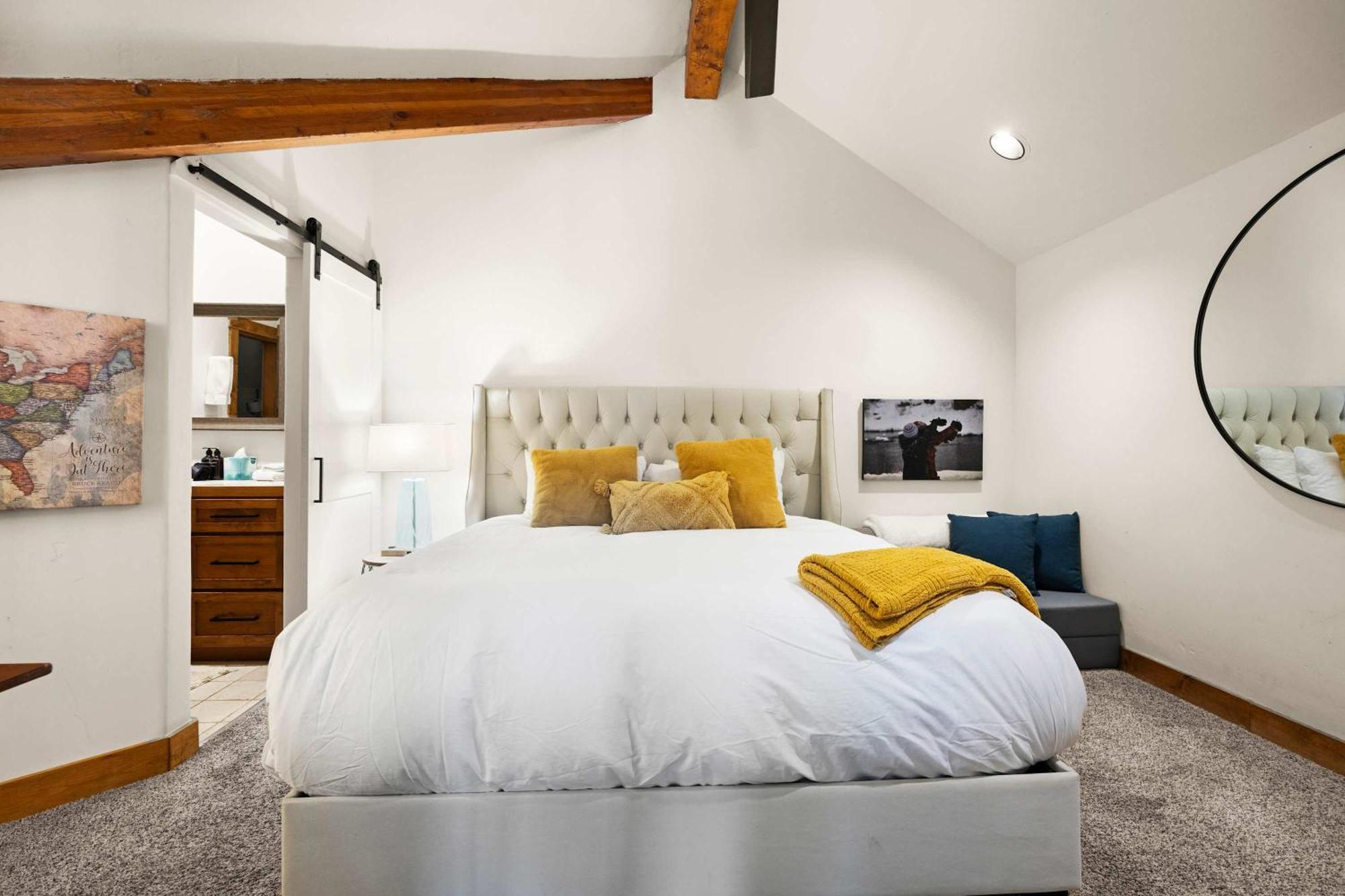 Upscale In Out 40 To Chondola Lift *