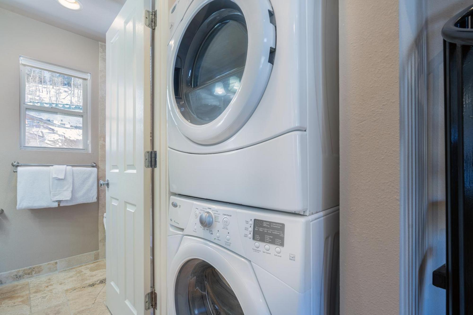 Fabulous Close To Chair Lifts 1 And 10 In Meadows Area