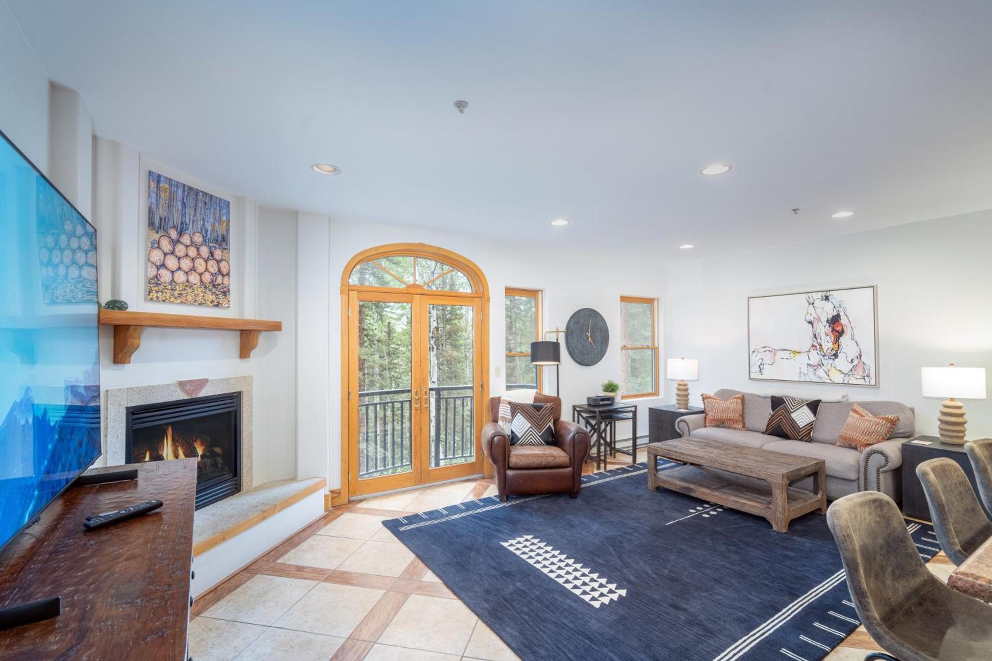 Bear Creek 210 Apartment