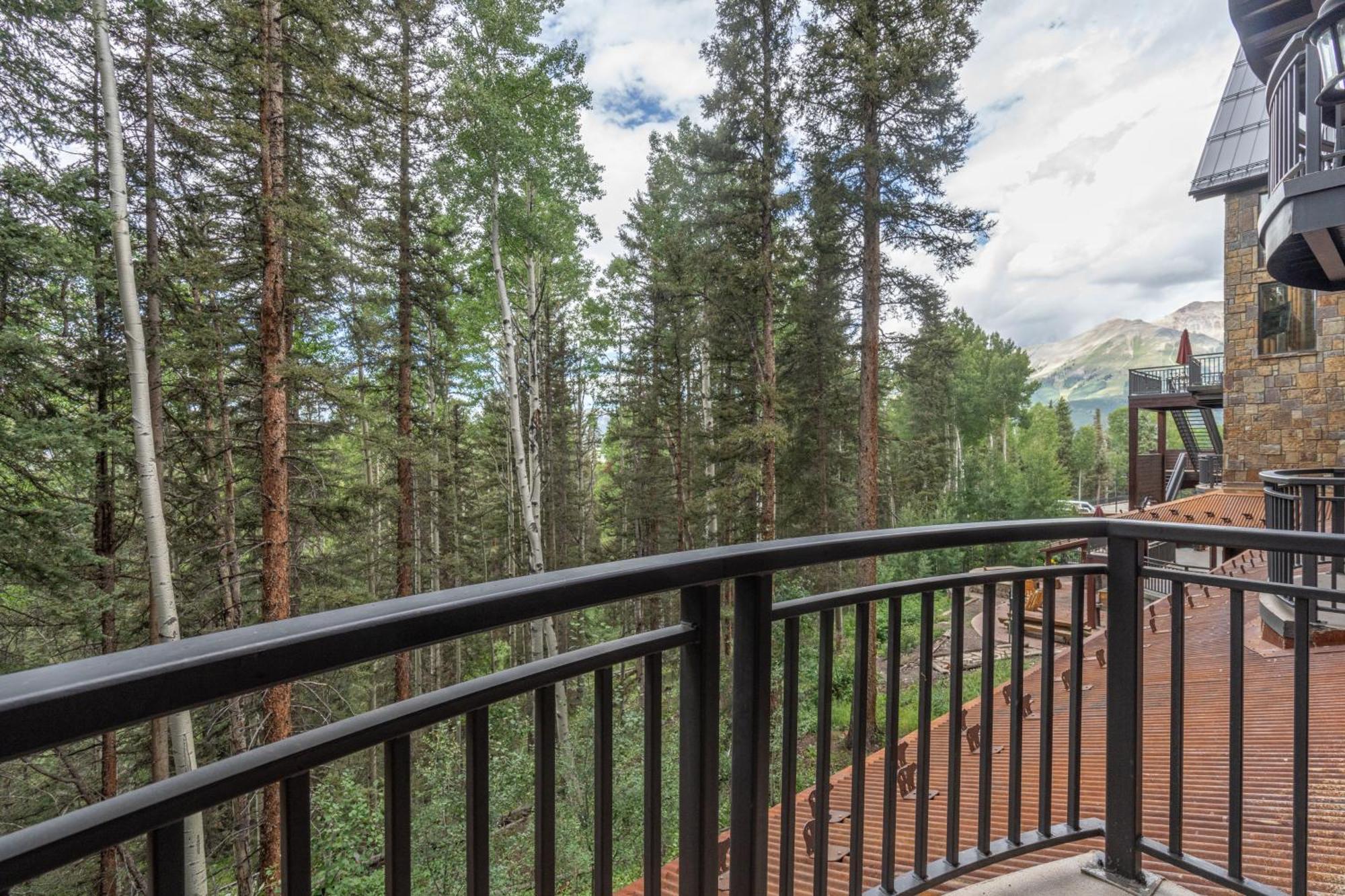 Bear Creek 210 Apartment *