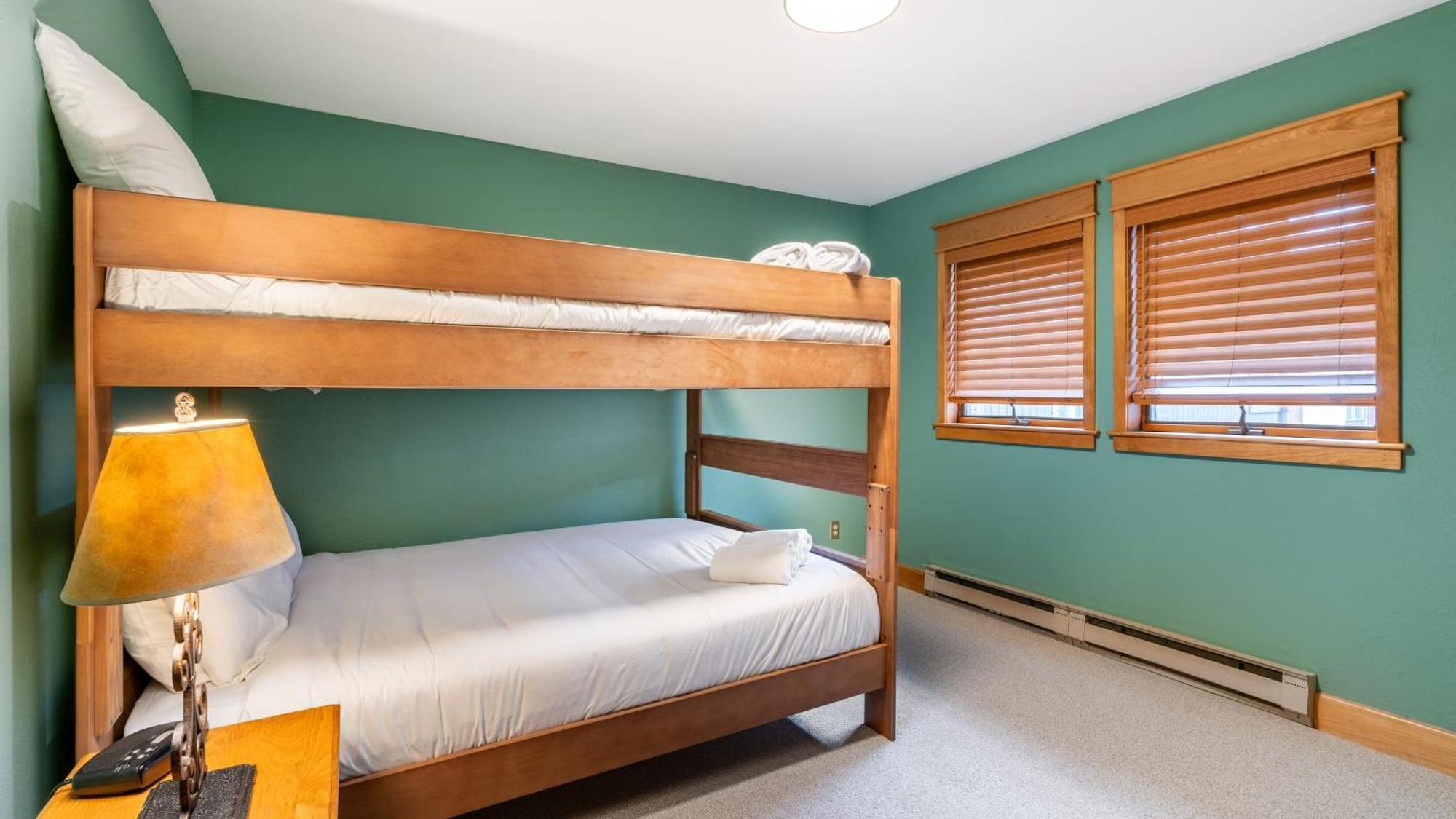 Smuggler B By Avantstay Excellent Within Walking Distance Of Lift 7 Holiday home