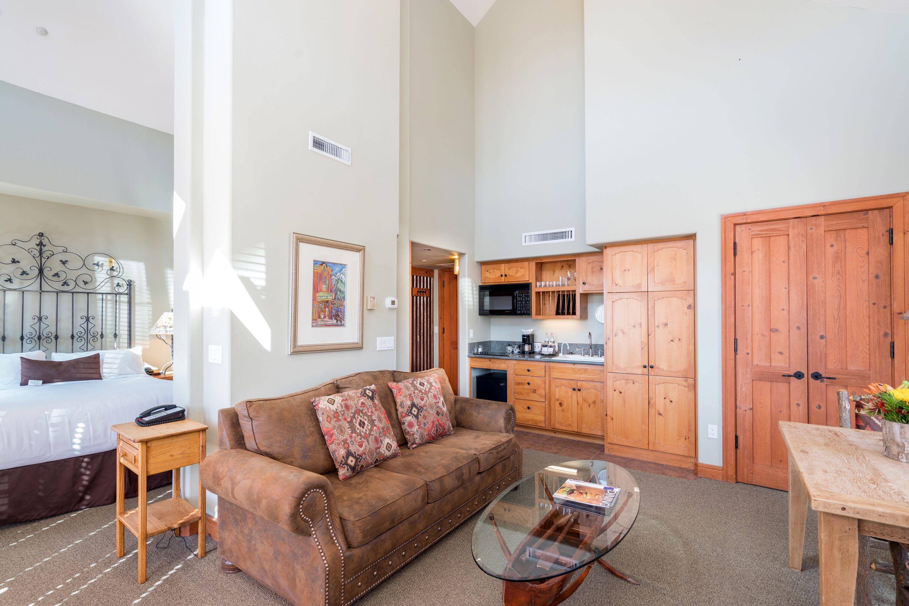 At Lost Creek Hotel 4*