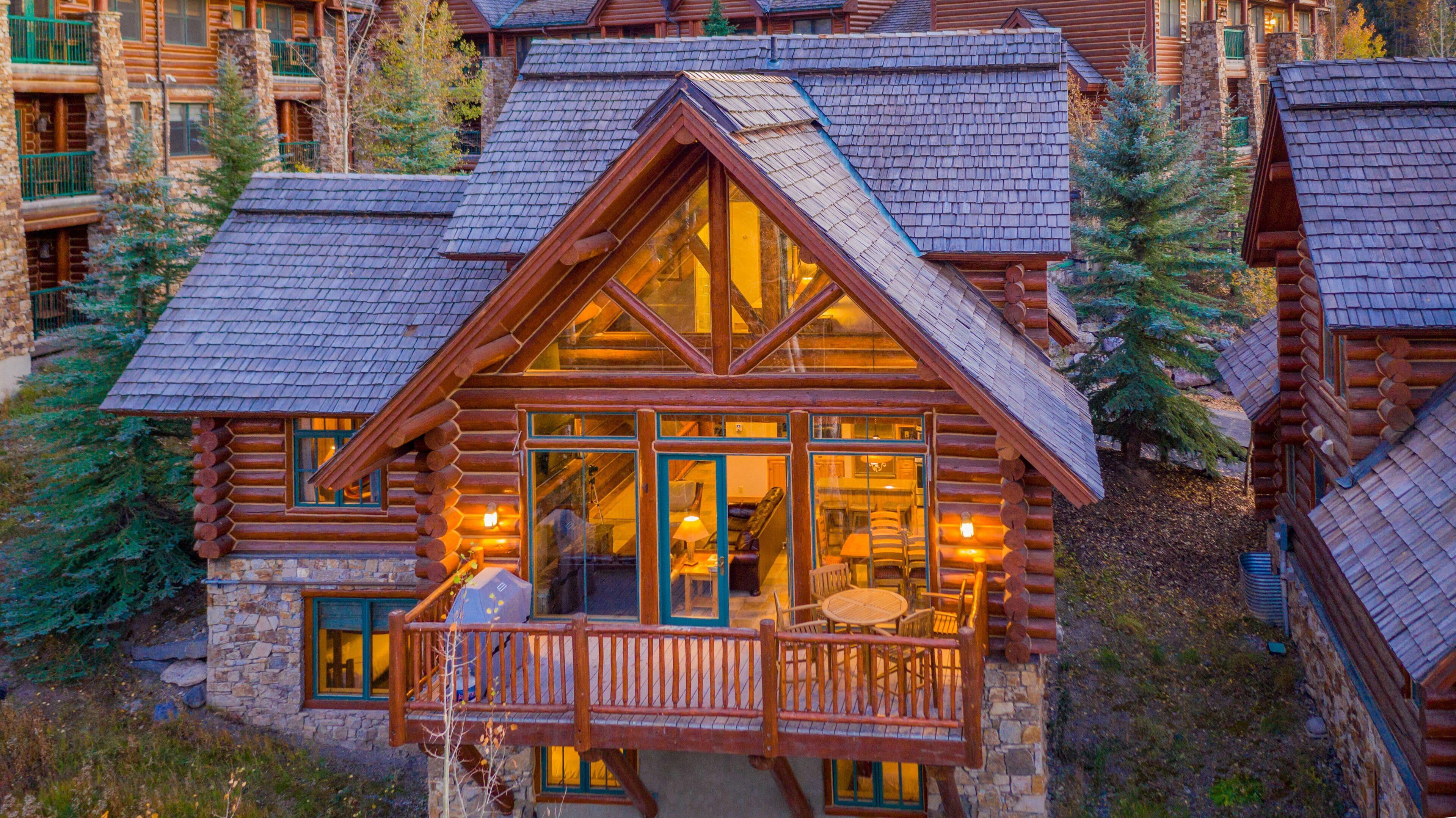 Mountain Lodge *
