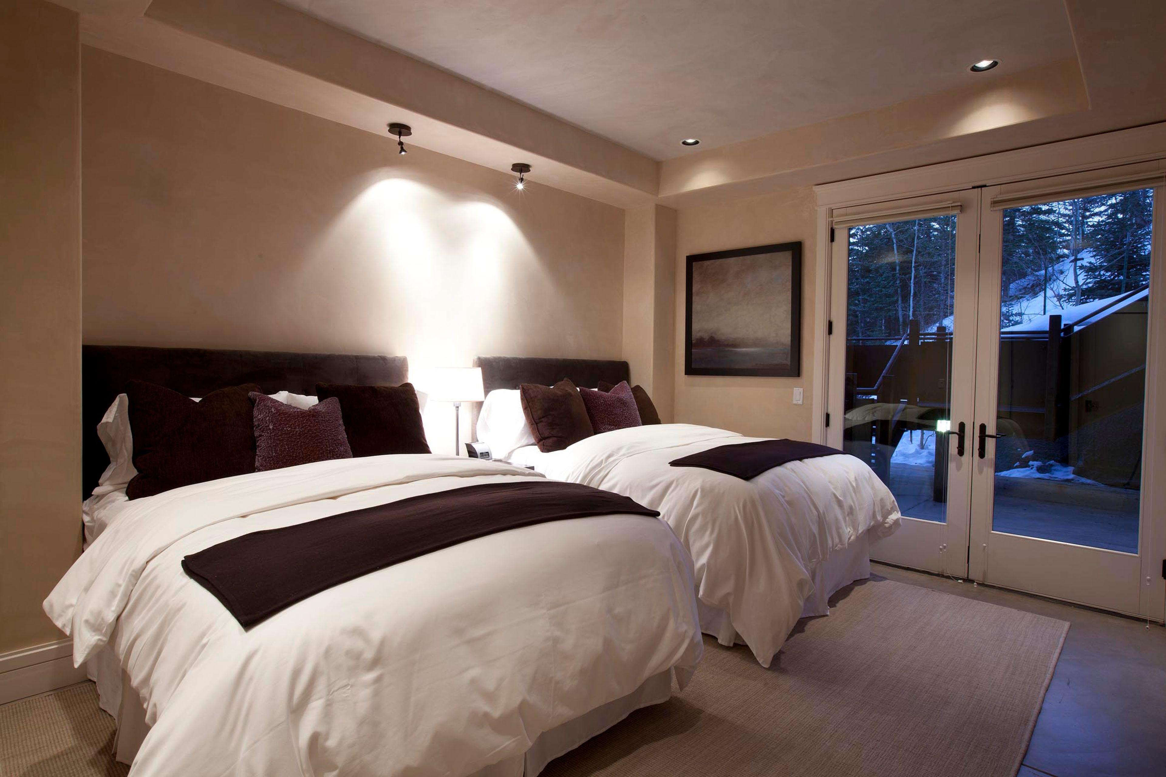 Aparthotel Element 52, Collection