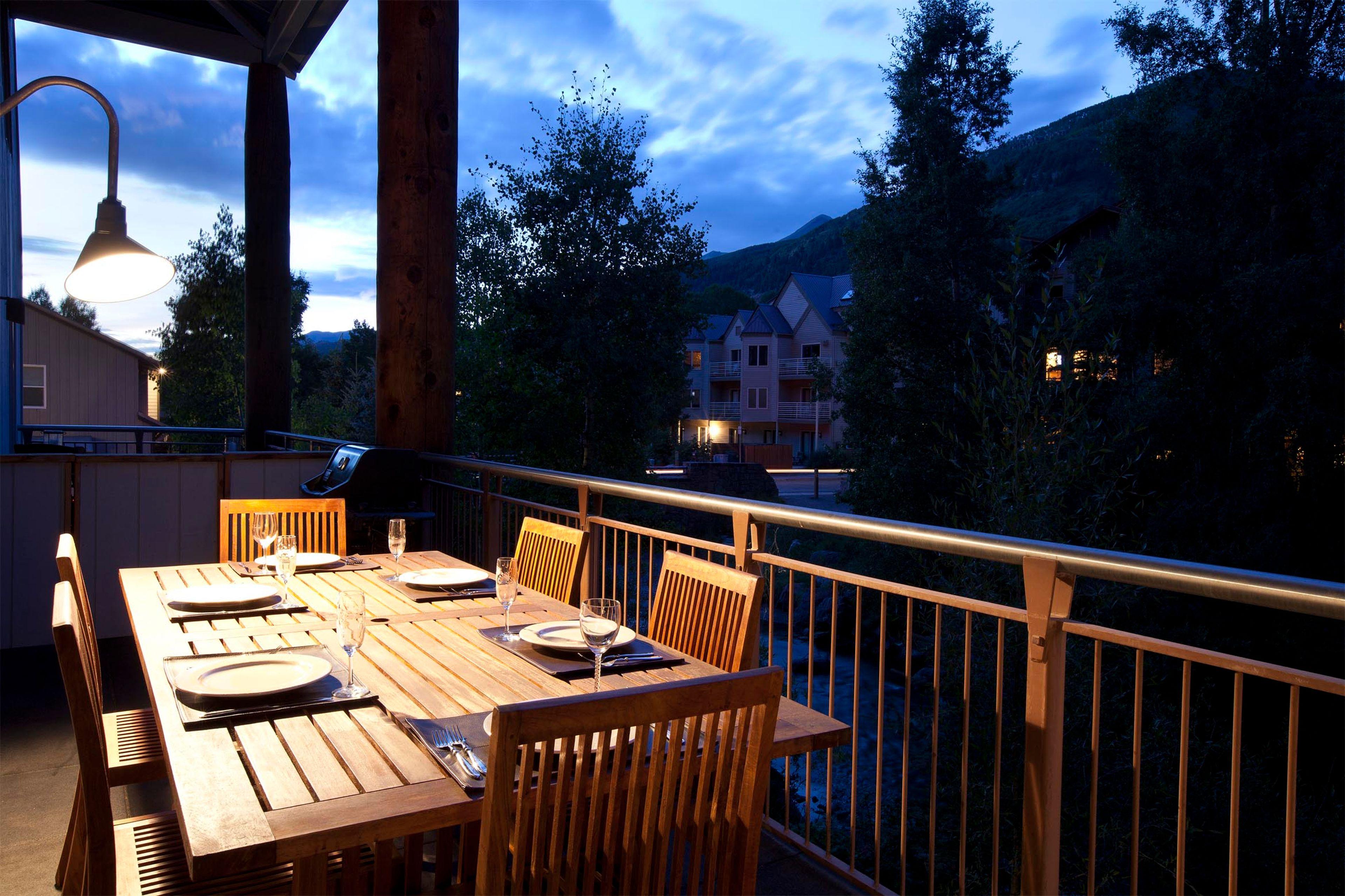 Aparthotel Element 52, Collection