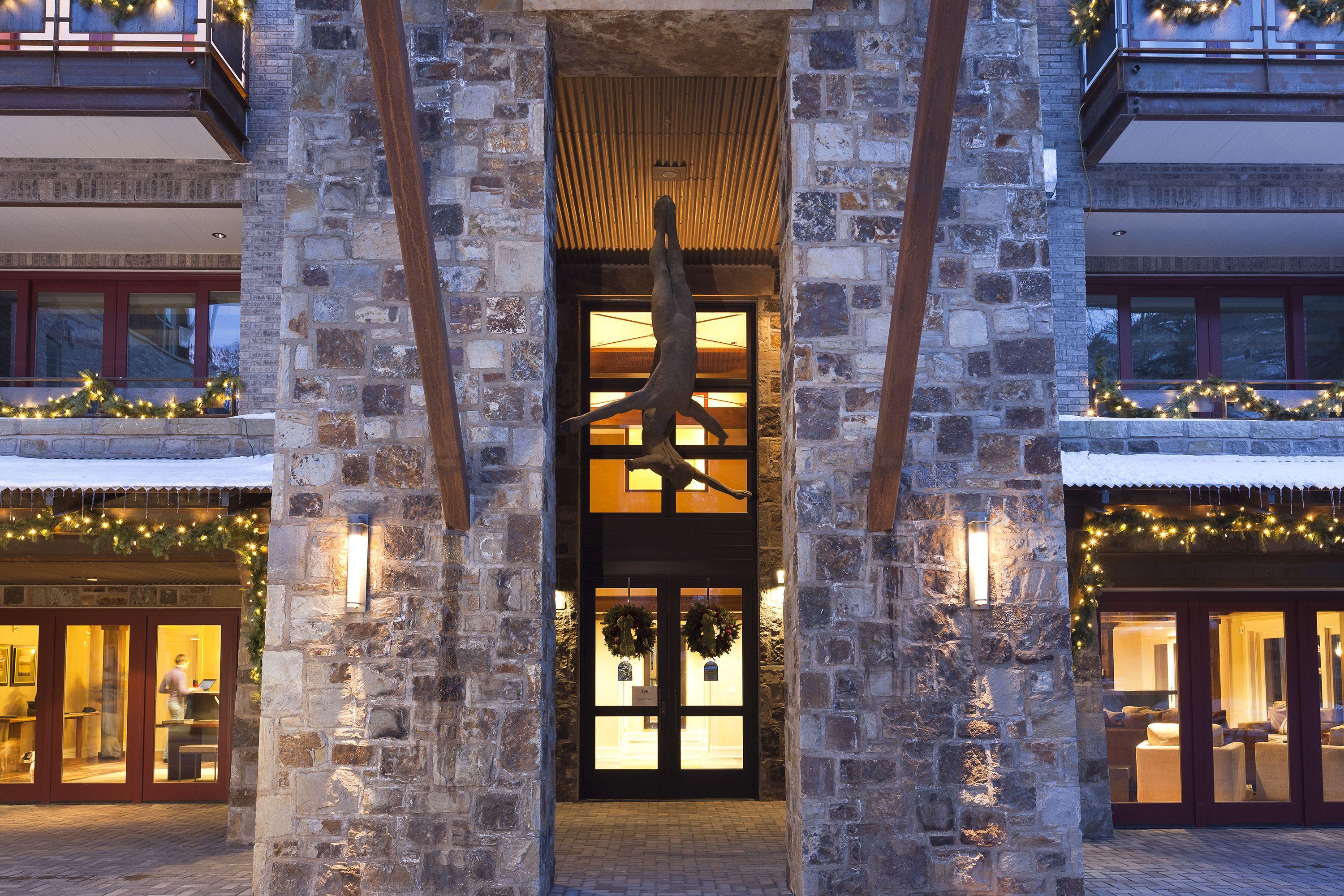 Aparthotel Element 52, Collection