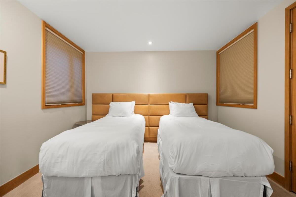 Downtown Luxury Retreat Private Hot Tub