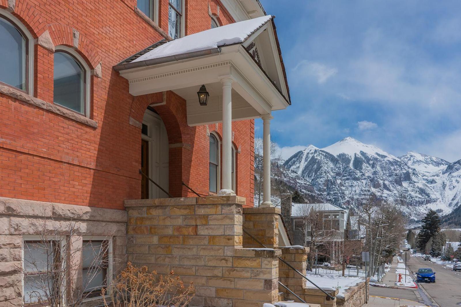 Miners Union 7 Downtown W Mountain Views 1br 1ba Sleeps 2 Apartment *