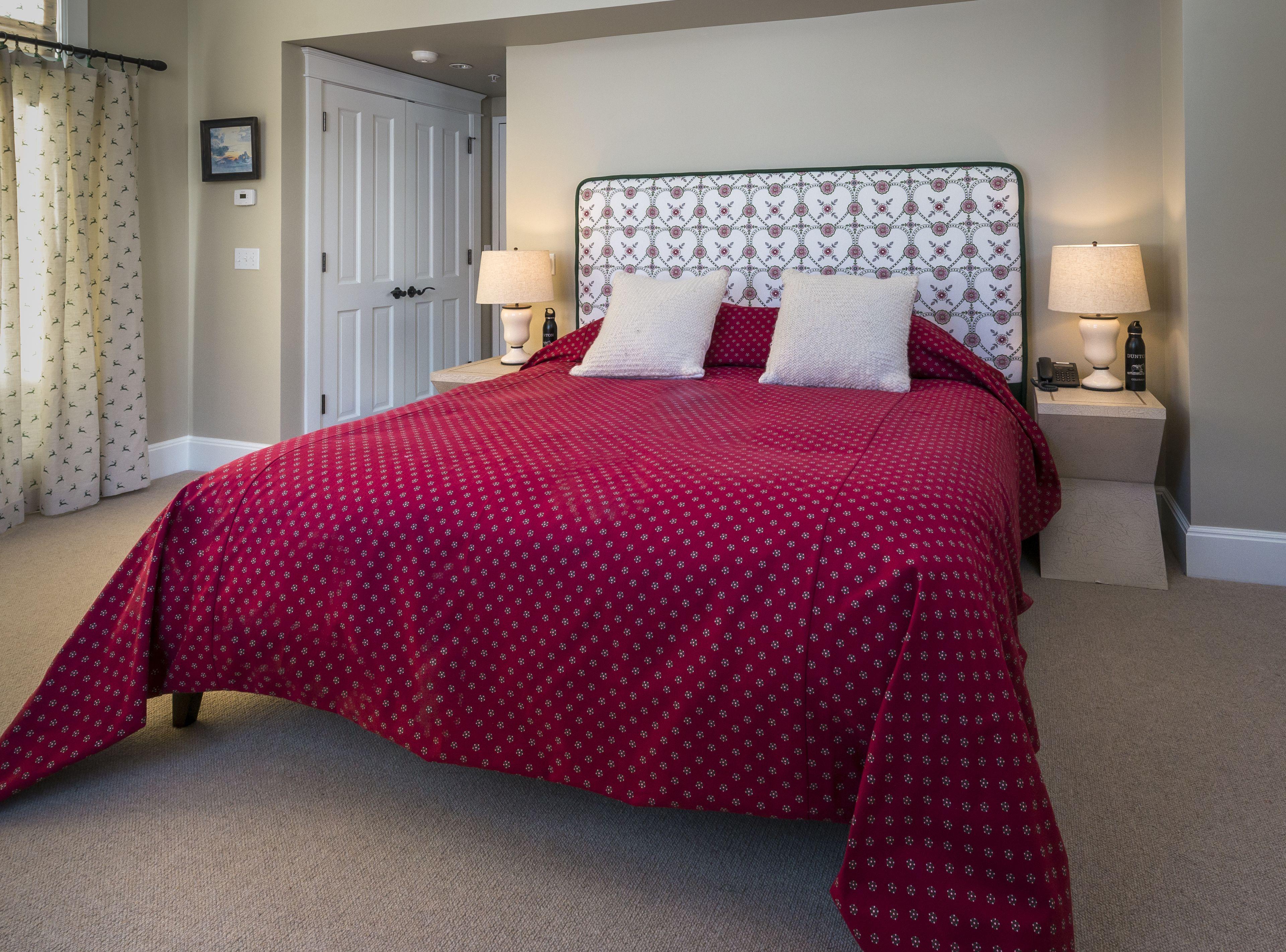 Dunton Town House Inn