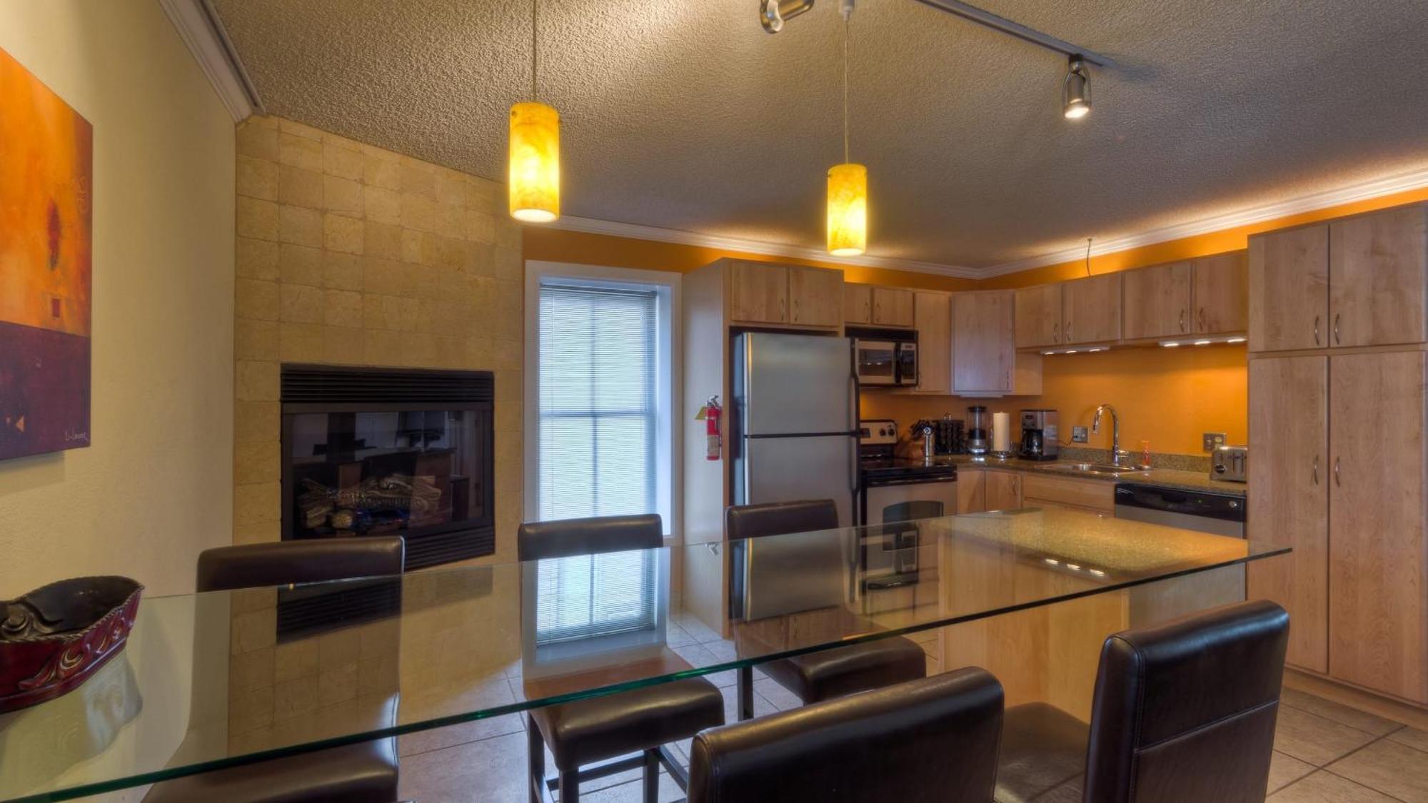 Holiday home Station 2 By Avantstay Modern Oasis In The Heart Of W Hot Tub