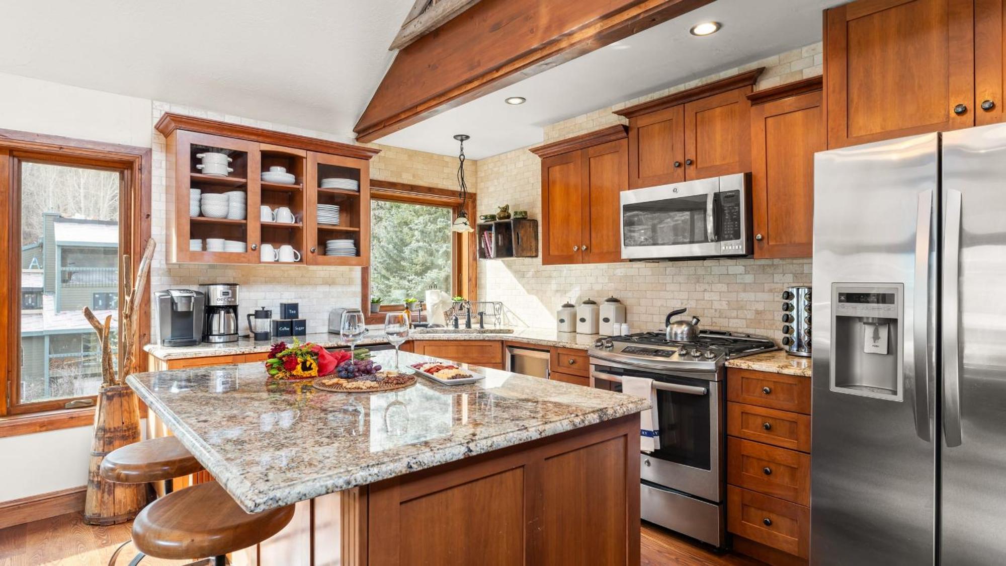 Ghostriders 11 By Avantstay Floor W Large Patio Mountain Views Holiday home