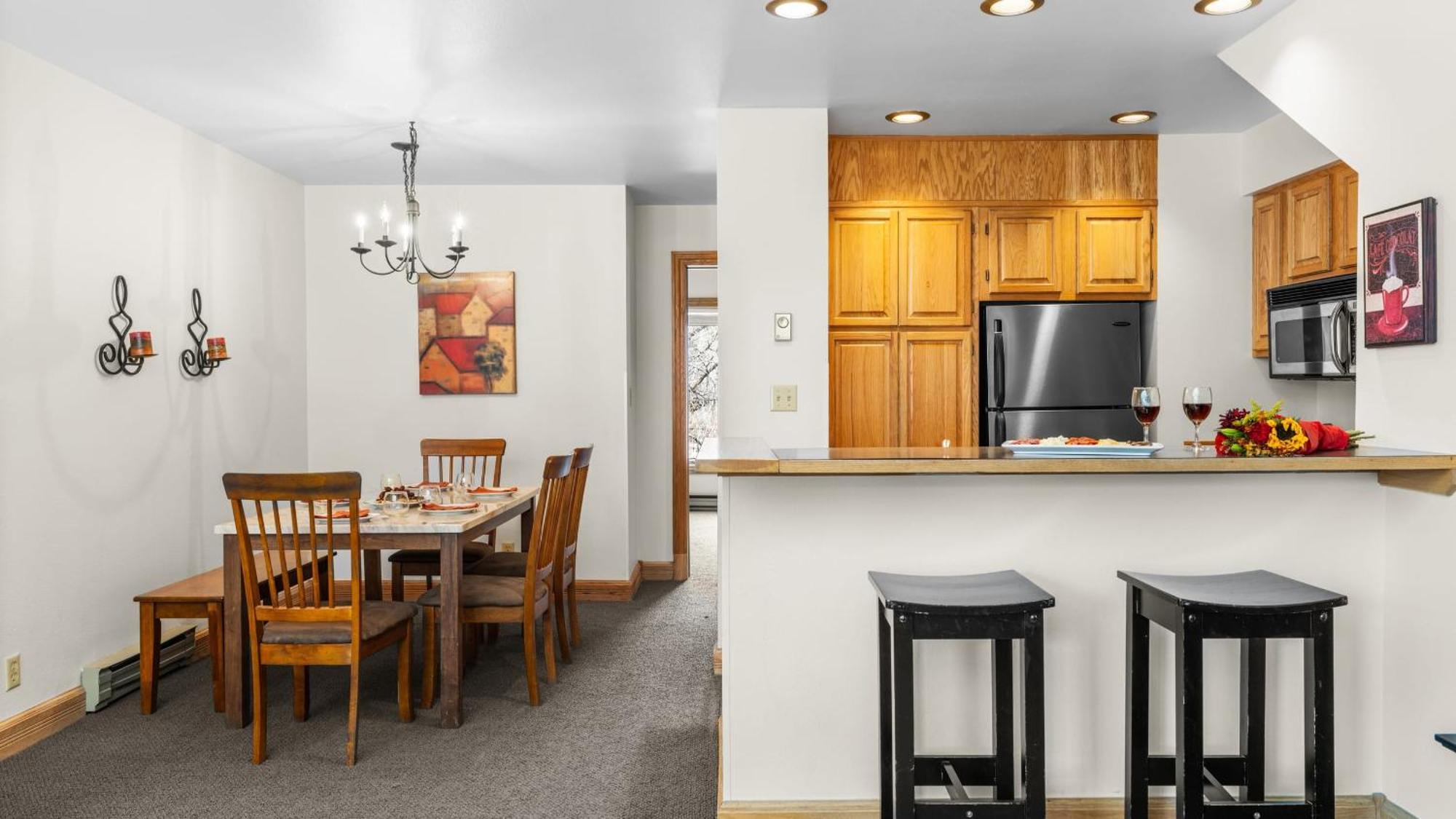 Cimarron 7 By Avantstay Ski-inski-out In Complex W Two Hot Tubs Apartment Telluride