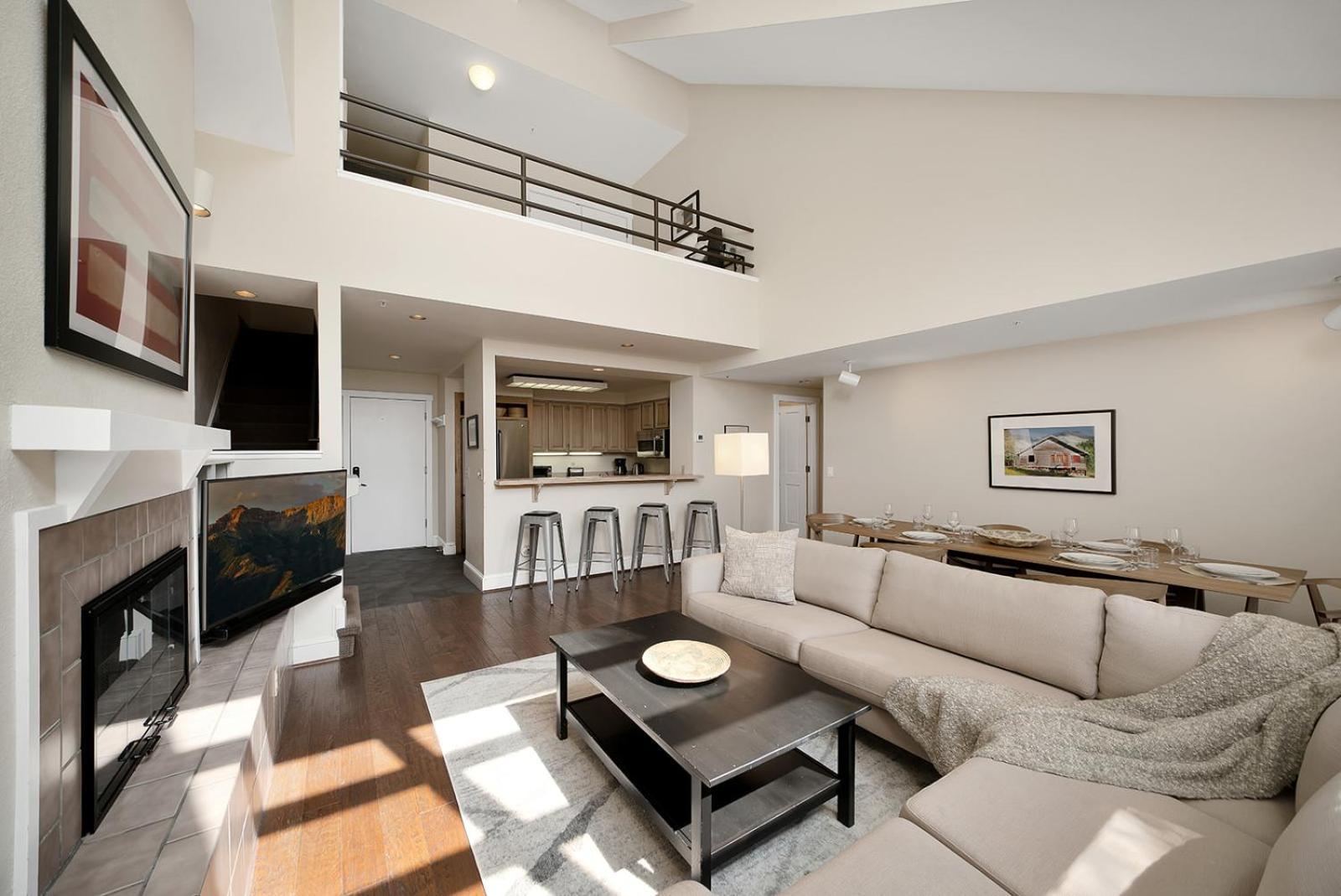 Blue Mesa 4 - Liftside & Hot Tub Access *