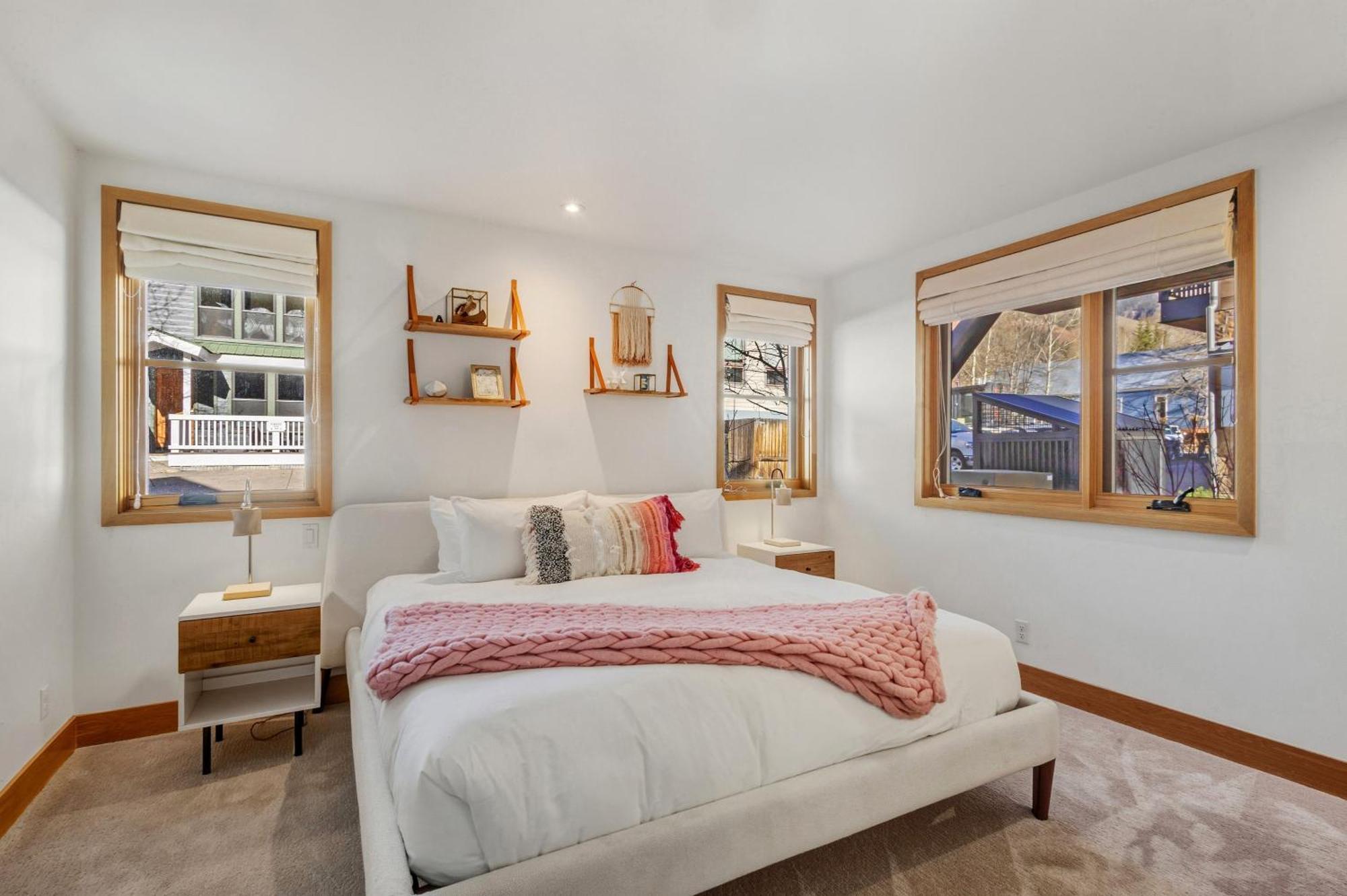 Depot Luxury Townhome: Rooftop Hot Tub & Gondola Access * Telluride