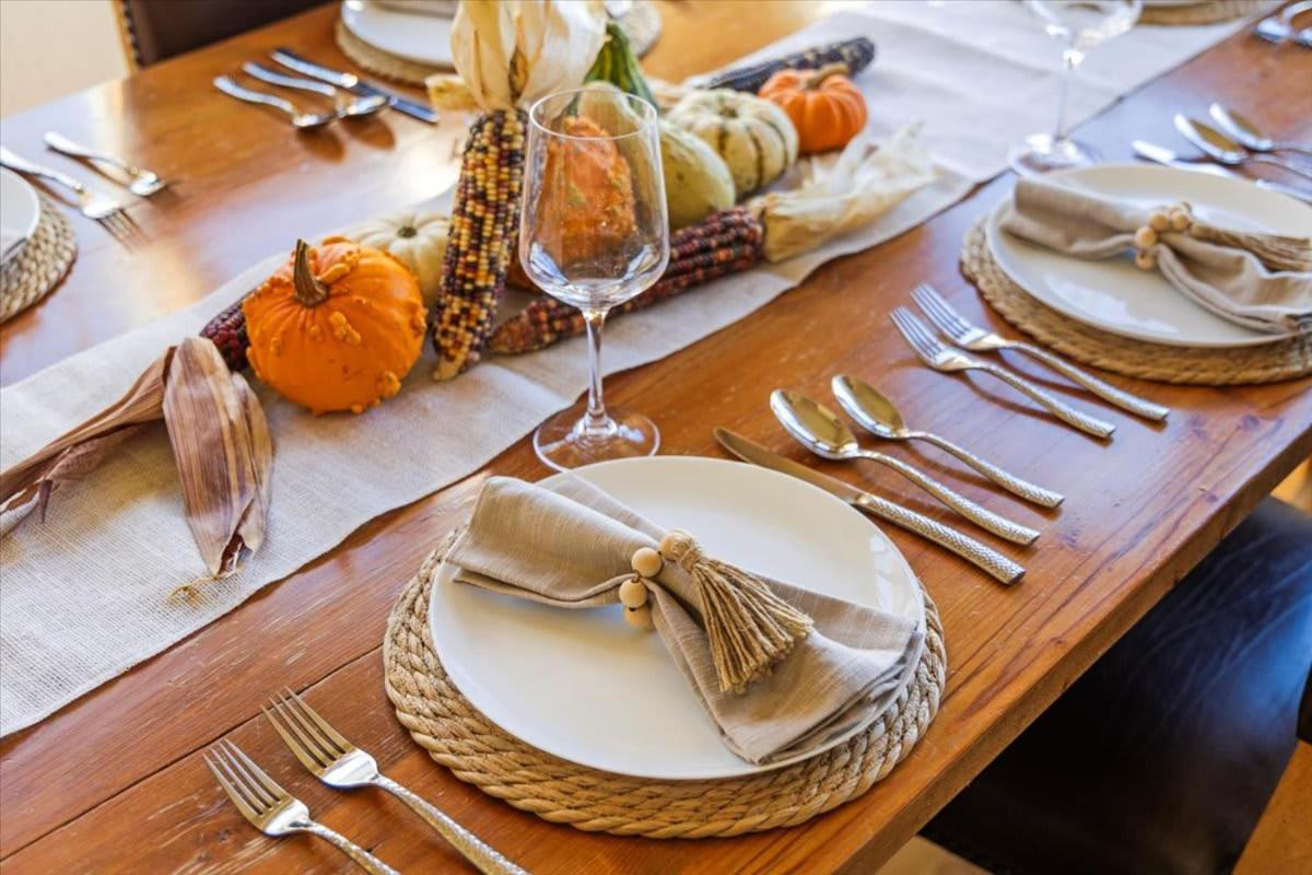 Mountain Village Retreat - Steam Shower & Views Holiday home *