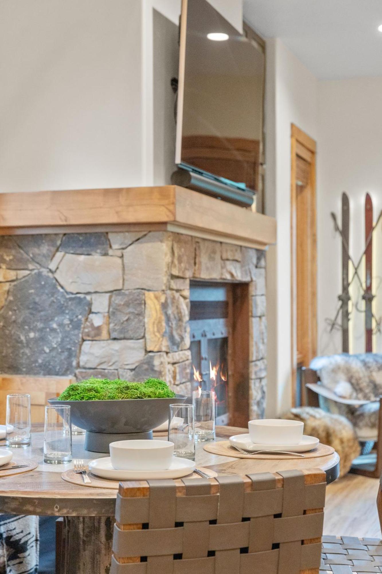 Terraces A Balcony Slope View Ski-inout 2br 2ba Sleeps 4 Apartment *