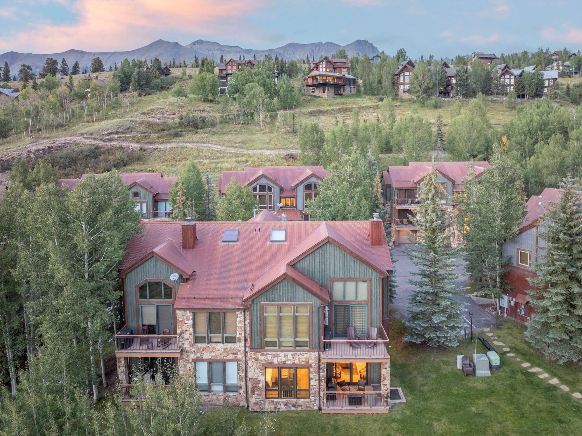 Terraces A Balcony Slope View Ski-inout 2br 2ba Sleeps 4 Apartment *