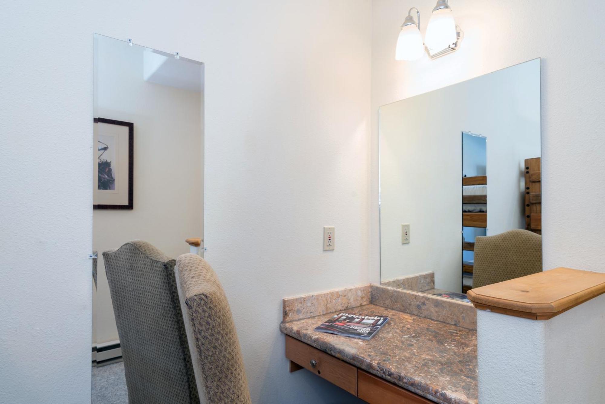 Hotel Bear Creek 209c *