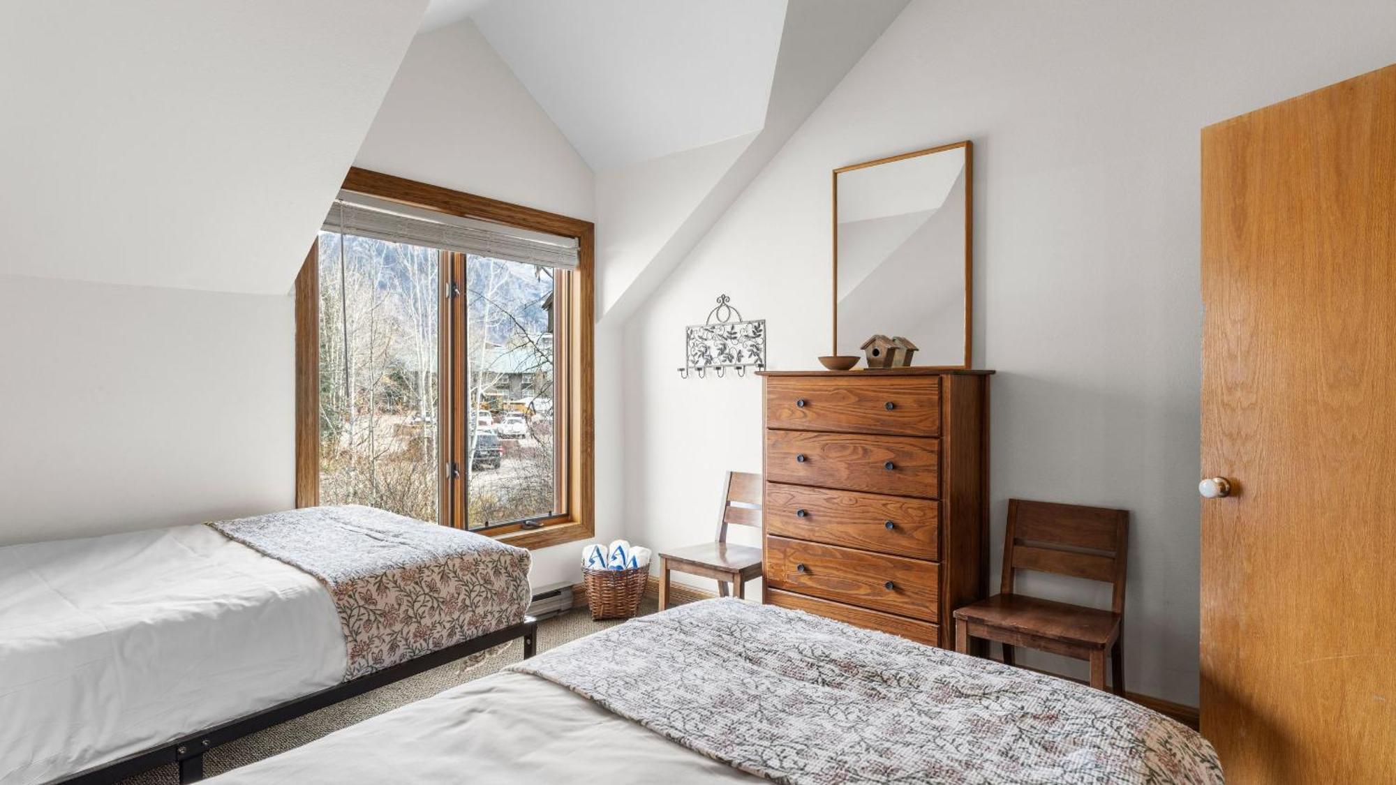 Cimarron 7 By Avantstay Ski-inski-out In Complex W Two Hot Tubs Apartment