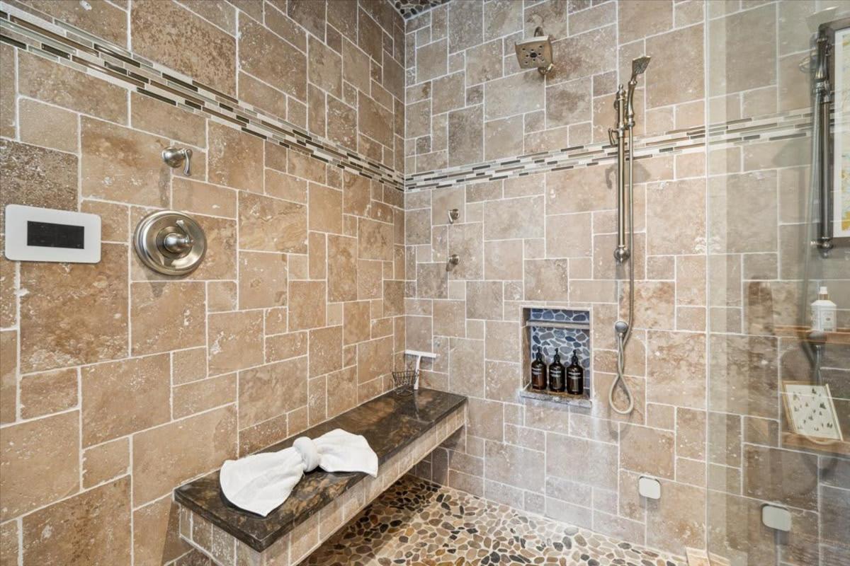 Holiday home Mtn Village Retreat - Balcony Views & Steam Shower