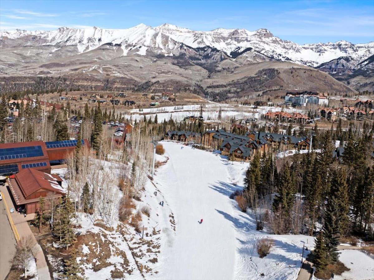 Mtn Village Retreat - Balcony Views & Steam Shower