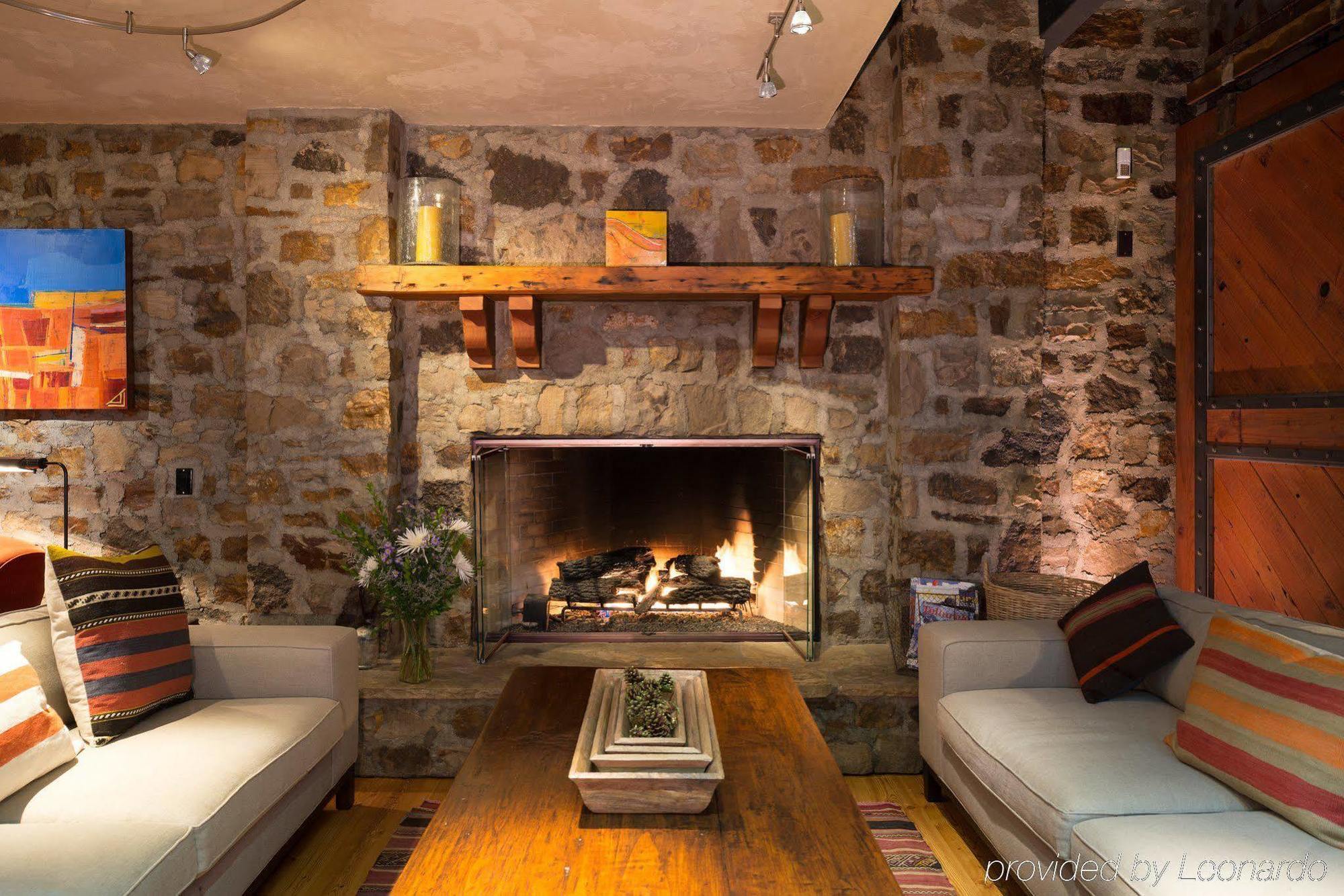 Affordably Priced 2 Bedroom - Riverclub2br Holiday home