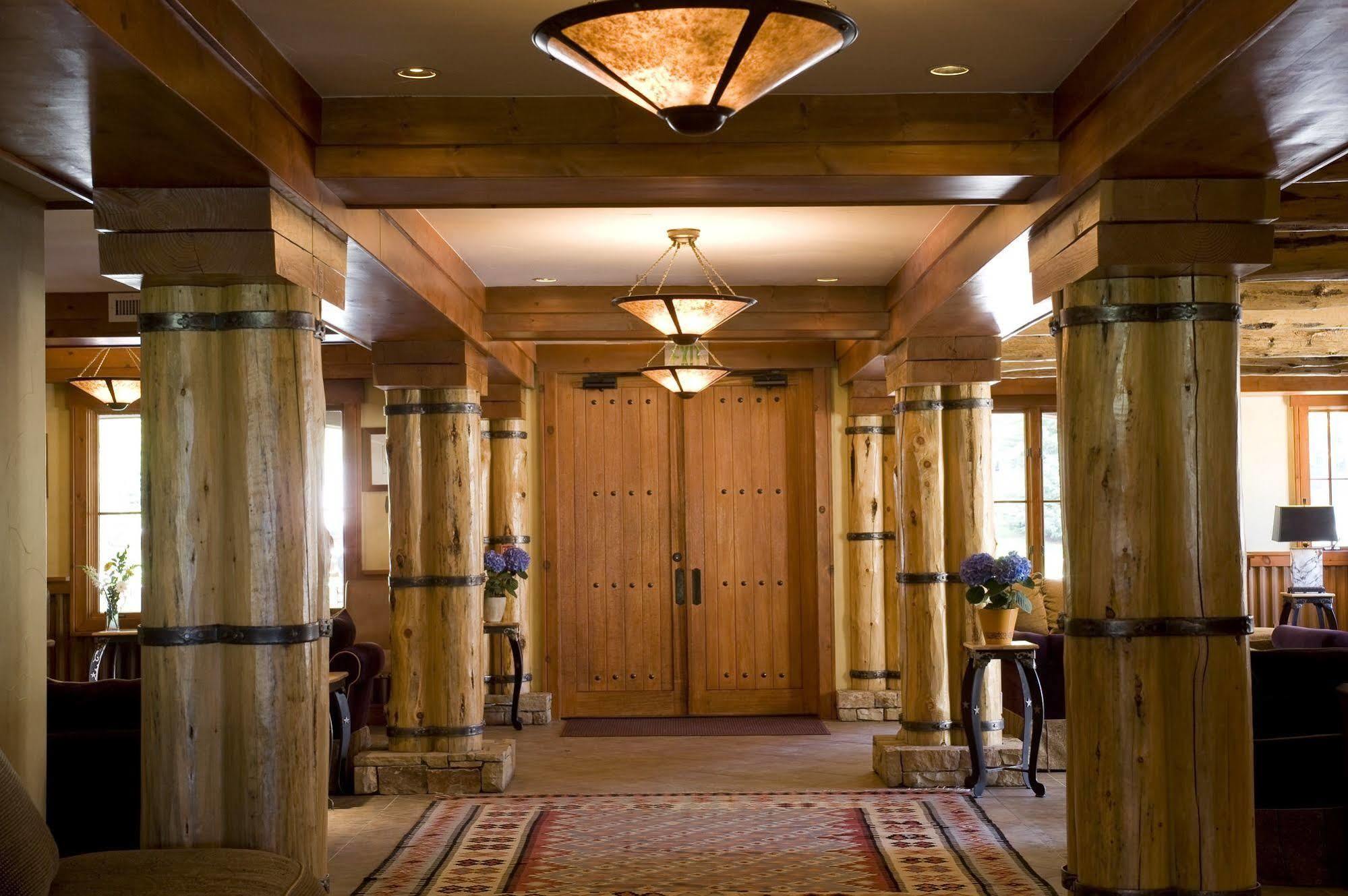 At Lost Creek Hotel