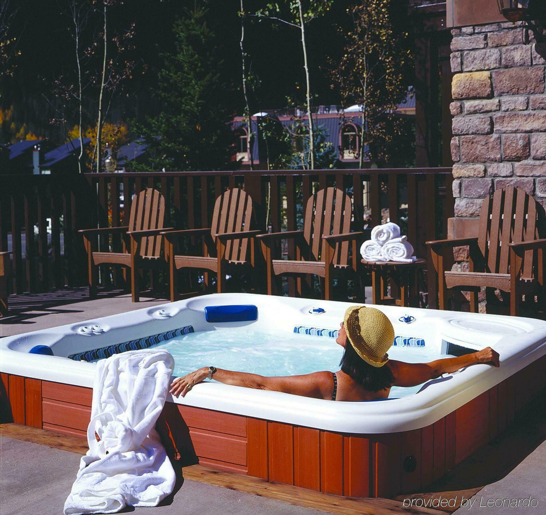 Hotel The 4*