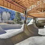 Holiday home In Town - 1/2 Mi Walk To Gondola! *
