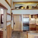 Columbia 10 - Columbia Breeze