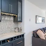 Ski In Ski Out 2Nd Floor Sweetly Updated Condo