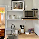 Beautiful Modern In-Town Studio With Kitchenette Walk To Gondola, Center Of Town!