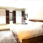 Penthouse #2 At Diamondtooth - Location And Views!