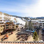 Fairmont Heritage Place, Franz Klammer Lodge